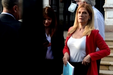 Al igual que Kicillof, Magario rechazó la vía judicial para resolver la interna del PJ nacional