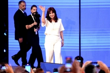 La Justicia le sacó la tarjeta roja a Quintela y Cristina será la única candidata del PJ