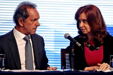 Rebeldía tardía: Scioli confirmó candidatura “independiente de lo que haga Cristina”