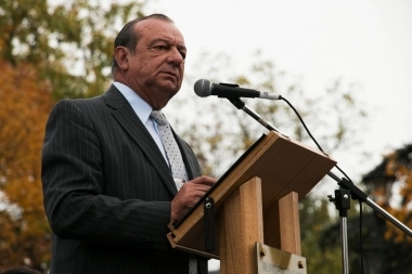 Con 20 años de gestión, un histórico intendente bonaerense no buscará la reelección