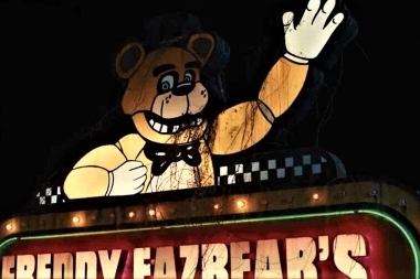 La película del famoso videojuego “Five Nights at Freddy’s” lanzó tráiler y póster oficial