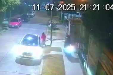 En Merlo roban hasta los lisiados: motochorro rengo sustrajo una costosa camioneta con gritos