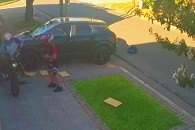 Conurbano descontrolado: mensajeros en moto escapaban de motochorros y un disparo los obligó a desistir