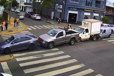 En el centro de San Nicolás y en hora pico se produjo un choque en cadena