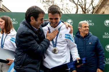 Ramón Lanús recibió a medallistas olímpicos con una caravana en San Isidro