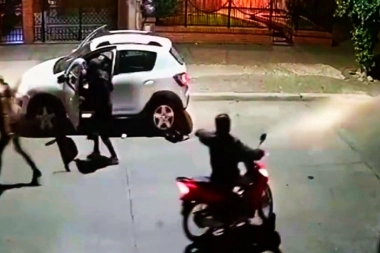 No tiene códigos: violento motochorro robó la camioneta a la mamá de su asistente social