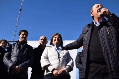De la mano de Abad, Bullrich mostró el apoyo de Sanz en acto en Mar del Plata