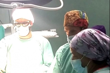 Primera cirugía de cráneo a una niña en el hospital provincial de Azul