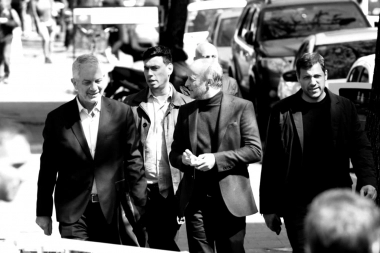 El peronismo bonaerense nacionalizará la campaña para que Massa dispute el balotaje