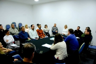 Wesner reunió a concejales de Olavarría para dar detalles de la venta de la calle a Loma Negra