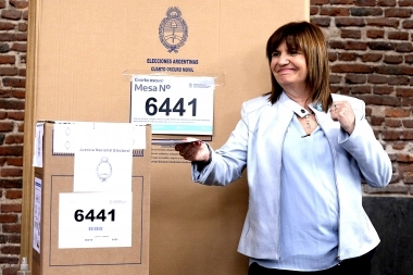 Votó Bullrich, dijo que su objetivo es “entrar a balotaje” y “ganar la elección”