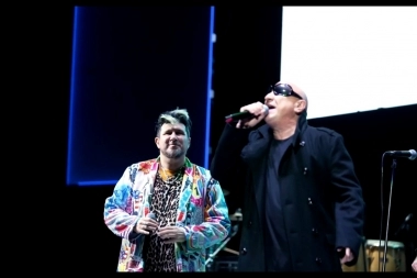 La Mosca lanzó una nueva versión del clásico “Yo te quiero dar” con Los Auténticos Decadentes