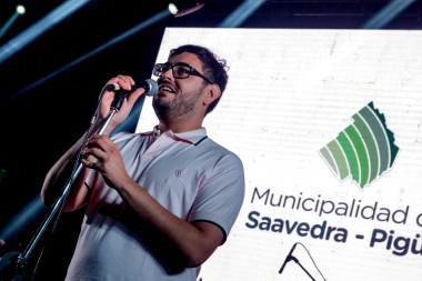 En venganza por los recortes de sueldo, municipales de Saavedra mostraron cuánto cobra el intendente