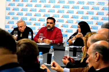 Luayza encabezó un encuentro junto a dirigentes de Nuevos Aires de la Primera y Tercera sección