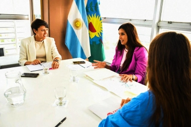 Lucía Gómez firmó un convenio por $30 millones para fortalecer el programa “Mi Provincia Recicla”