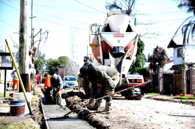 Plan de obras públicas: retoman la pavimentación y renovación integral de calle 28 bis en Gonnet