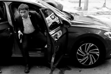 Presionado por propios y extraños, Kicillof retomó el diálogo para aprobar en la Legislatura el Presupuesto 2025