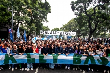 Fernando Espinoza: “Milei quiere generar un retroceso de veinte años en la Argentina”