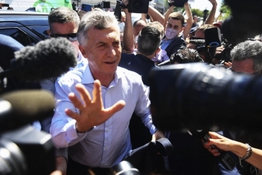 “Tienen una obsesión permanente con mi persona”, lanzó Macri desde Dolores