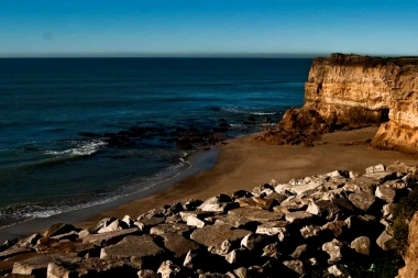 Por una selfie: turista español murió al caer desde un acantilado en Mar del Plata