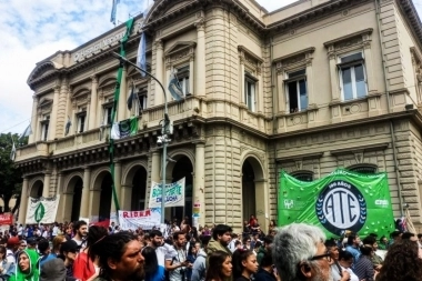 Tras los 200 despidos, el Ministerio de Salud de Milei confirmó que intervino el Hospital Bonaparte