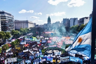 Marcha universitaria: comienza la masiva movilización en defensa de la Universidad Pública