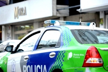 Tres de Febrero sin control en seguridad: salió de la barbería y le pelaron la moto a punta de pistola