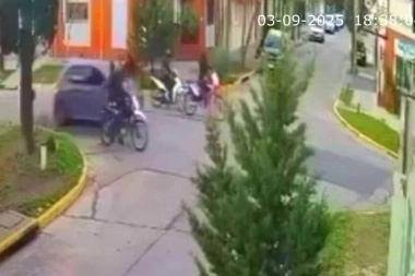 Raid delictivo en Tres de Febrero: motochorros atacaron a un par de automovilistas en 15 minutos y pocas cuadras