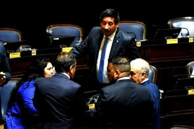 “Libertarios dialoguistas” respondieron a Villarruel y asemejaron a Nación con el kirchnerismo