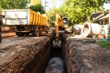 Nuevos desagües pluviales: La Provincia licitó obras hídricas para el barrio 17 de Octubre de Alberti