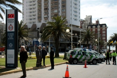 A manejar con cuidado: Mar del Plata ya tiene funcionando los tótems de fotomultas