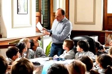 El Municipio de Tres Arroyos inició la entrega del programa “Modo Clases”