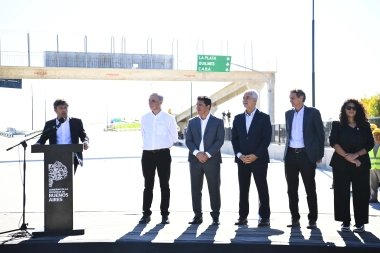 Kicillof y Alak inauguraron la bajada de la Avenida 520 “Papa Francisco” de la Autopista Buenos Aires – La Plata