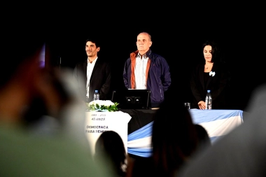 En tiempo récord: Zurro abrió las Sesiones Ordinarias con un discurso de 74 segundos