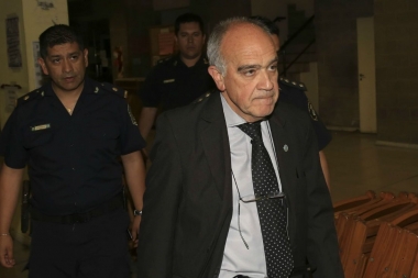 Habilitaron los juicios políticos para apartar a los jueces bonaerenses Carzoglio y Ordoqui