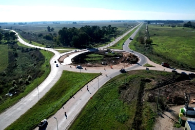 El camino de la producción: avanzan las tareas de mejoramiento integral de la Ruta 6