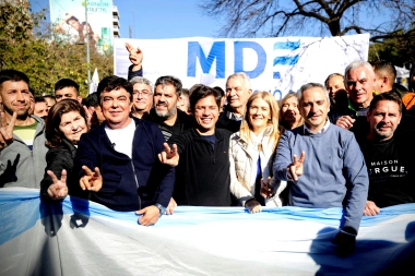 Espinoza en Plaza de Mayo pidió unidad y “reventar las urnas de votos peronistas en las próximas elecciones”
