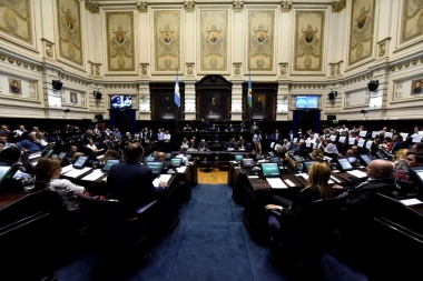 Vidal tiene Presupuesto e Impositiva 2019: endeudamiento gracias al peronismo/massismo