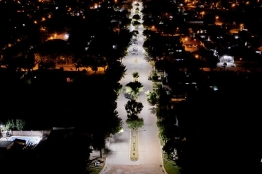 Más seguridad para General Viamonte: Flexas presentó la nueva iluminación LED en la Avenida San Martín