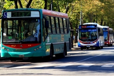 Cómo funcionarán los colectivos en Provincia durante el paro general de la CGT