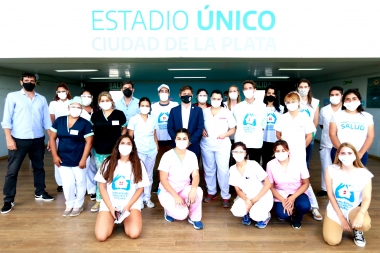 "Se vacunan casi 30 mil bonaerenses por día”, celebró Kicillof en el Estadio Único de La Plata