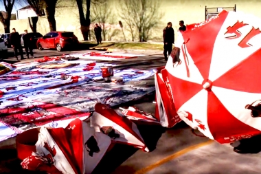 Detuvieron a barras de River con armas de guerra y drogas antes del partido con Vélez