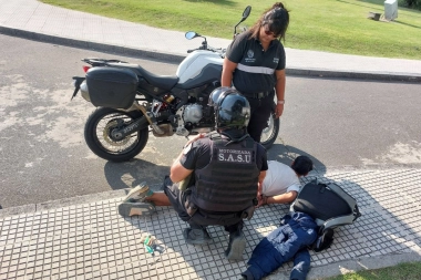La Plata: intentó robar una moto, lo persiguieron y lo atraparon frente a la Plaza Moreno