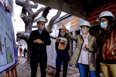 Mayra Mendoza y Katopodis visitaron obras en Quilmes