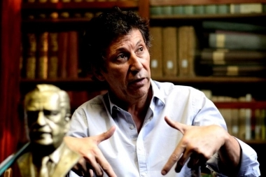 Luego de 20 años de gestión, Gustavo Posse se despidió con un sentido mensaje