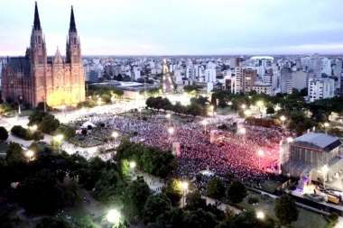 La oposición se unió para pedirle explicaciones a Kicillof por el financiamiento del aniversario de La Plata