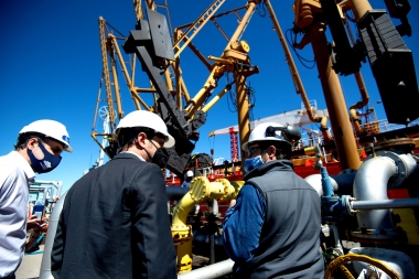 A 100 años de la Cooperativa Obrera, Kicillof anunció inversiones en el puerto de Bahía Blanca