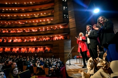 Con gran despliegue se reinauguró la Sala “Alberto Ginastera” del Teatro Argentino de La Plata
