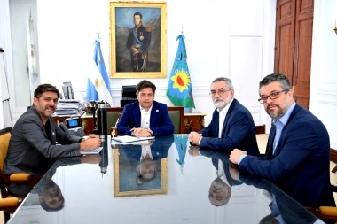 A diferencia de Milei, Kicillof recibió al embajador de Brasil para fortalecer vínculos en Provincia