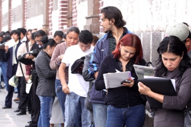 Crisis económica: las empresas no planean contratar empleados el próximo trimestre